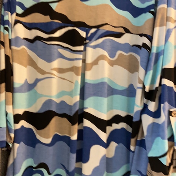 Top - Picture 4 of 4